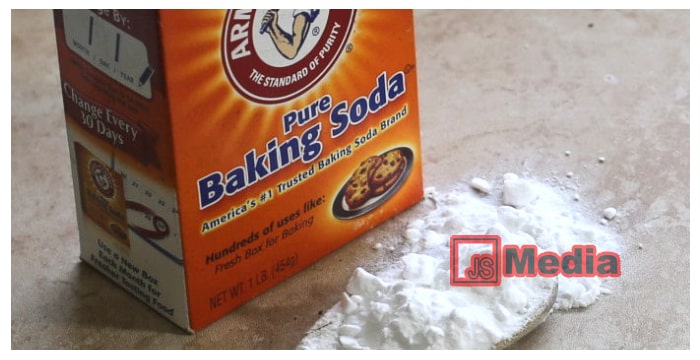 4. Membersihkan Casing HP dengan Menggunakan Baking Soda