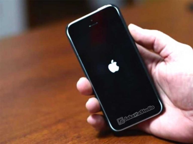 iOS Bisa Bootloop? Cara Mengatasi iPhone Stuck Logo Apple