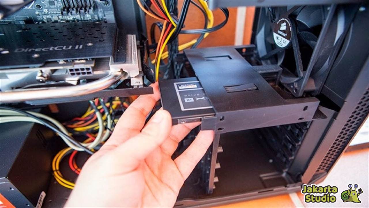 Cara Pasang HDD SSD SATA