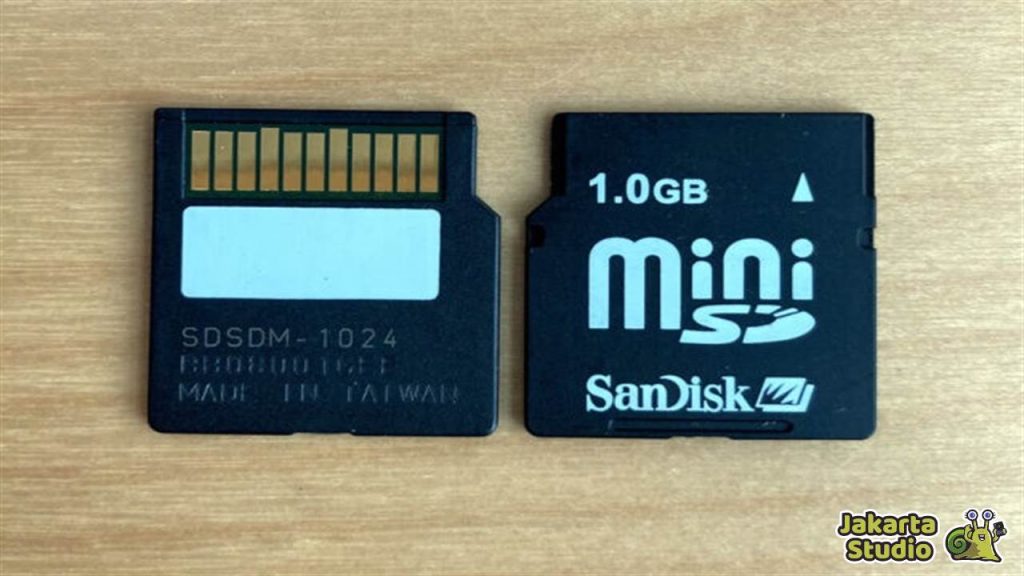 Perbedaan SDcard, MiniSD dan MicroSD